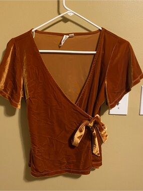 Burnt Orange Velvet short sleeve wrap top